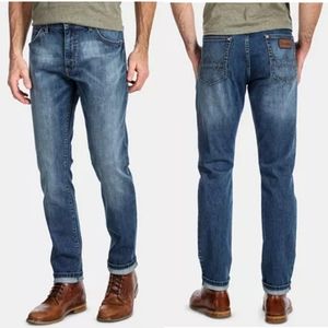 Wrangler - Slim Tapered Larston Jeans